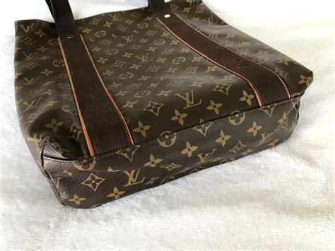 LOUIS VUITTON Monogram Cabas Beaubourg 